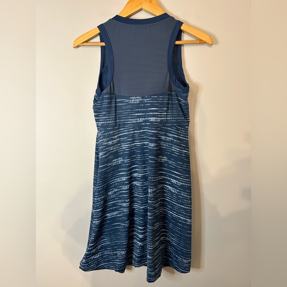 Title Nine Boss Workout Dress Pulse Blue Printed - Picture 3 of 9